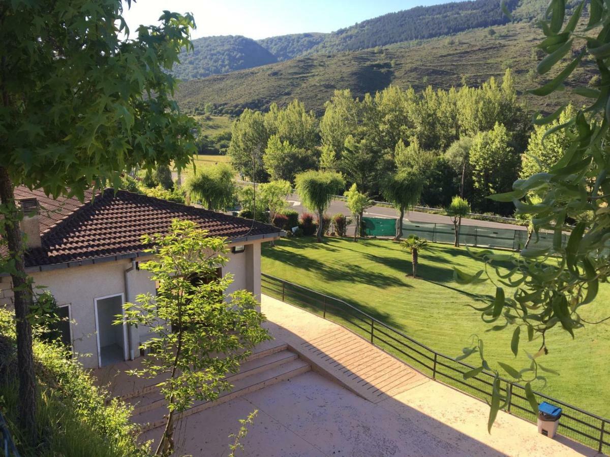 Apartamento Ezcaray Con Piscina Zorraquín المظهر الخارجي الصورة