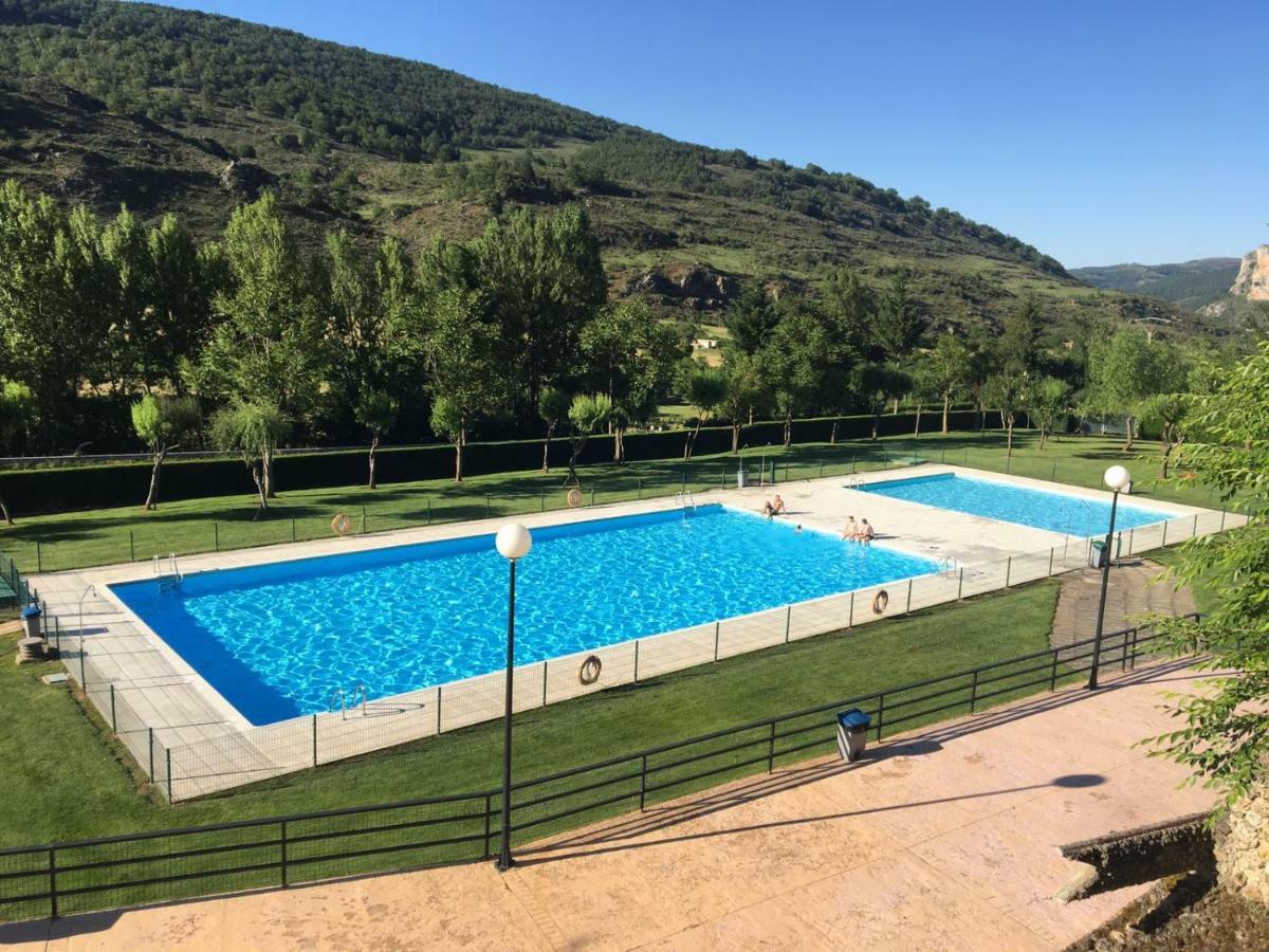 Apartamento Ezcaray Con Piscina Zorraquín المظهر الخارجي الصورة
