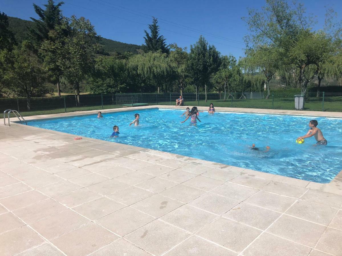Apartamento Ezcaray Con Piscina Zorraquín المظهر الخارجي الصورة