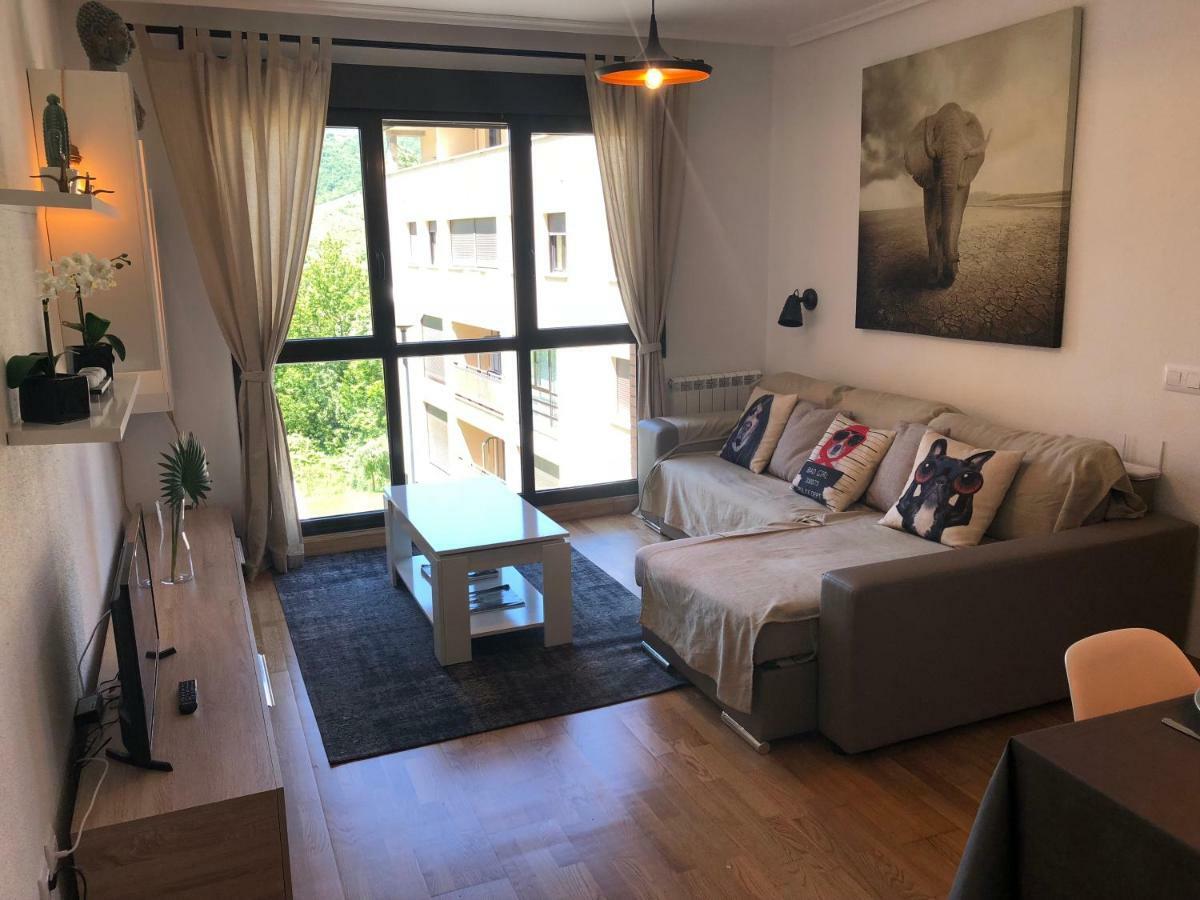 Apartamento Ezcaray Con Piscina Zorraquín المظهر الخارجي الصورة